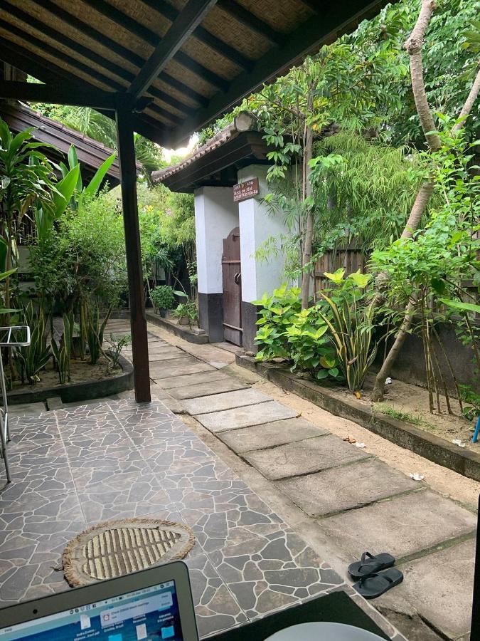 Dili Gili Bed & Breakfast กีลีตราวางัน ภายนอก รูปภาพ