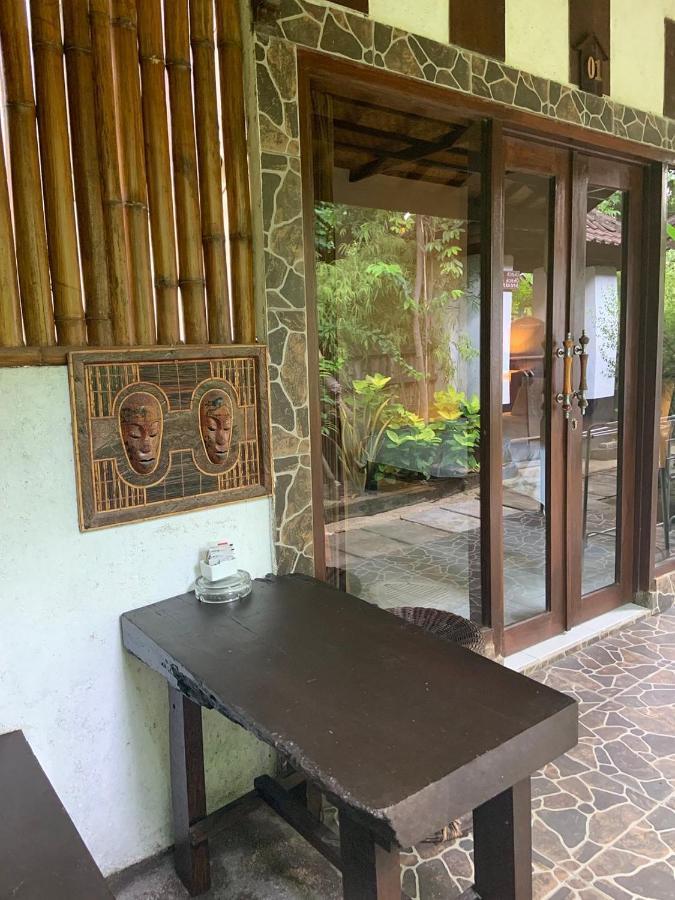 Dili Gili Bed & Breakfast กีลีตราวางัน ภายนอก รูปภาพ