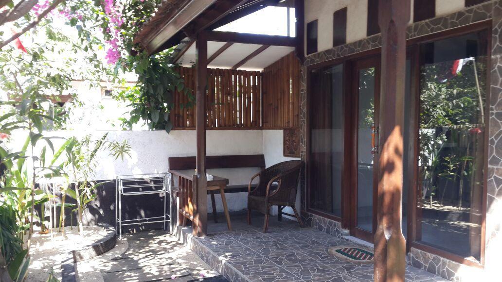 Dili Gili Bed & Breakfast กีลีตราวางัน ภายนอก รูปภาพ