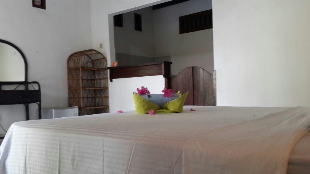 Dili Gili Bed & Breakfast กีลีตราวางัน ภายนอก รูปภาพ