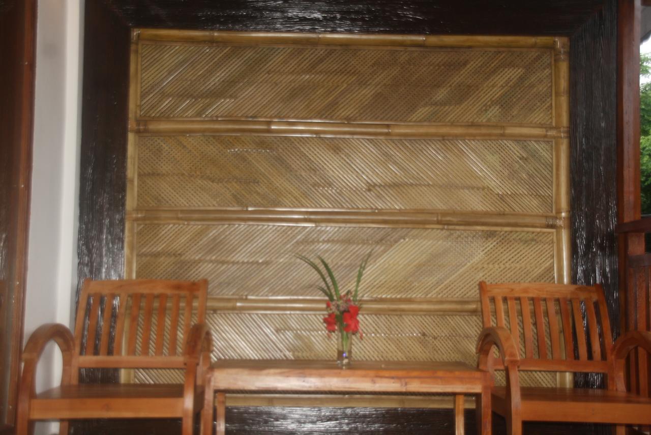 Dili Gili Bed & Breakfast กีลีตราวางัน ห้อง รูปภาพ
