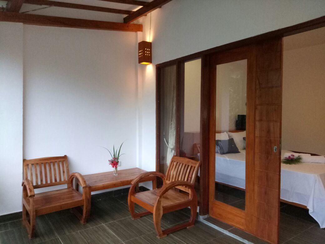 Dili Gili Bed & Breakfast กีลีตราวางัน ภายนอก รูปภาพ